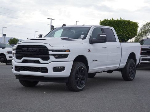 New 2026 RAM 2500 Laramie w/ Night Edition AWD/4WD image 8