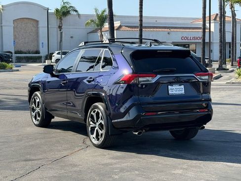 Used 2025 Toyota RAV4 XSE w/ Weather Package AWD/4WD image 8