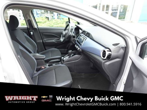 Used 2023 Nissan Versa SV image 27