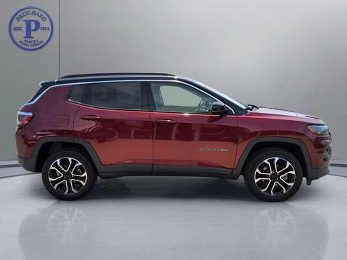 Used 2022 Jeep Compass Limited AWD/4WD image 8