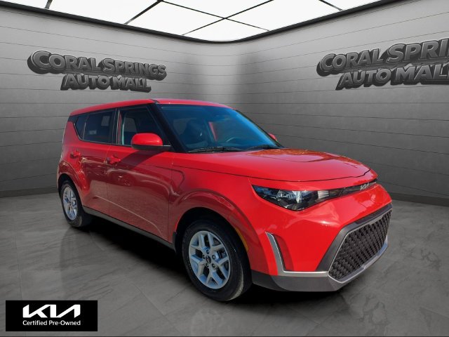 Used 2025 Kia Soul LX w/ LX Technology Package FWD image 1
