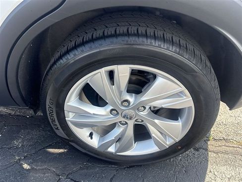 Certified 2024 Buick Encore GX Preferred w/ Comfort Package FWD image 31
