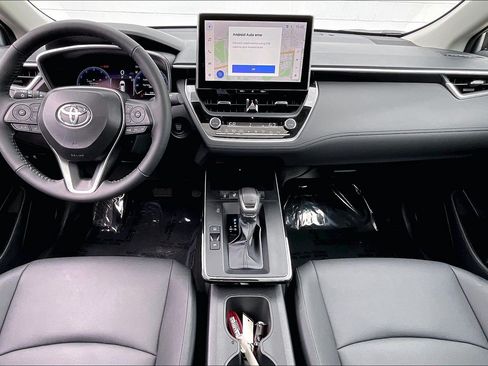Used 2026 Toyota Corolla Cross XLE AWD/4WD image 19
