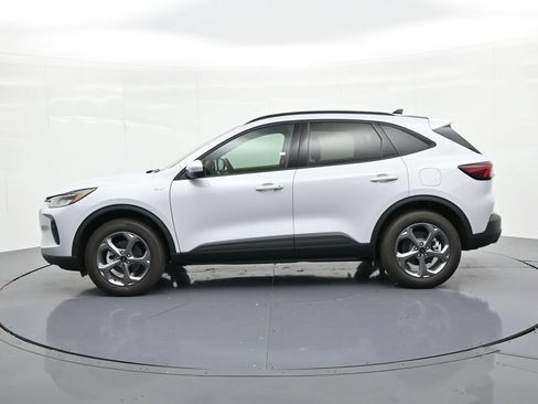 New 2026 Ford Escape ST-Line Select w/ Class II Trailer Tow Package AWD/4WD image 9
