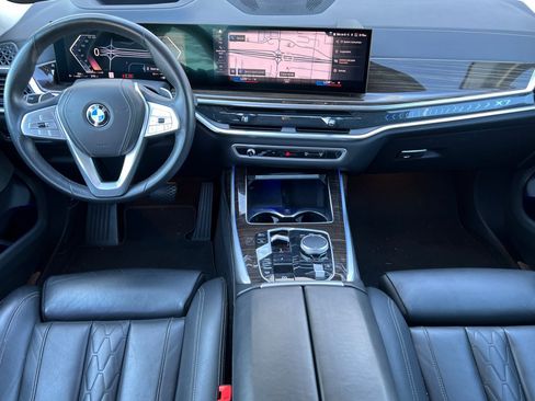 Used 2023 BMW X7 xDrive40i image 13