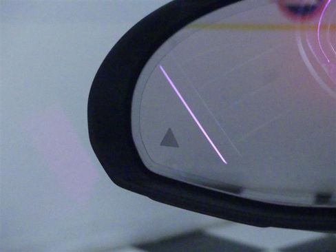 Used 2023 Mercedes-Benz C 300 Sedan w/ Exclusive Trim Package image 31