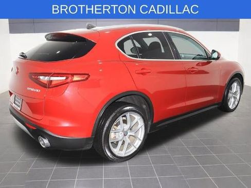 Used 2018 Alfa Romeo Stelvio Ti w/ Convenience Package image 7