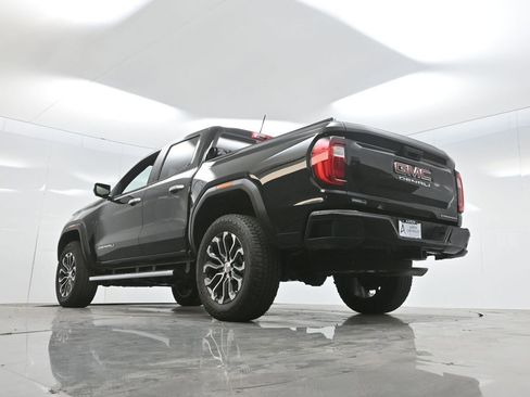 Used 2024 GMC Canyon Denali image 69