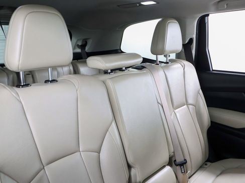 Used 2020 Subaru Ascent Limited w/ Technology Package image 29