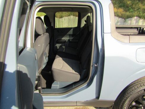 Certified 2024 Ford Maverick XLT w/ XLT Luxury Package image 17