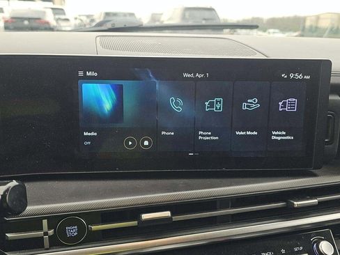 Used 2025 Hyundai Santa Fe SEL FWD image 13