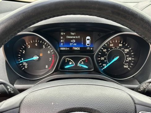 Used 2018 Ford Escape SEL image 34