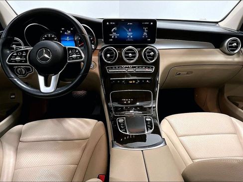 Used 2020 Mercedes-Benz GLC 300 4MATIC image 18