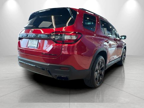 New 2026 Honda Pilot Black Edition image 2