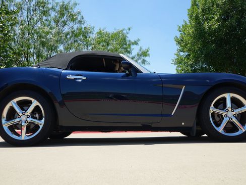 Used 2008 Saturn Sky Red Line RWD image 19