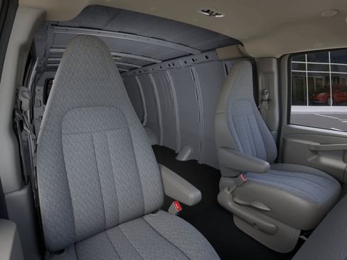 New 2026 GMC Savana 3500 Extended RWD image 17