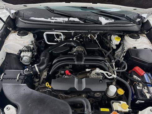 Used 2019 Subaru Outback 2.5i Limited w/ Popular Package #2 image 10