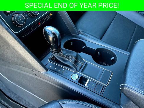 Used 2021 Volkswagen Atlas Cross Sport SE image 18