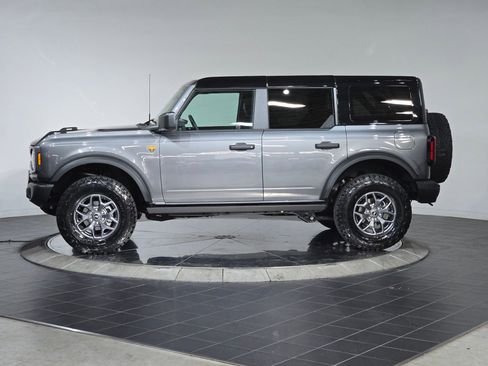 New 2025 Ford Bronco Badlands image 6