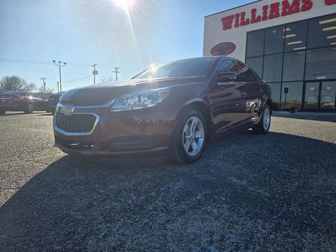 Used 2015 Chevrolet Malibu LT image 3