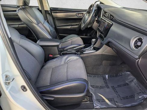 Used 2018 Toyota Corolla SE image 20