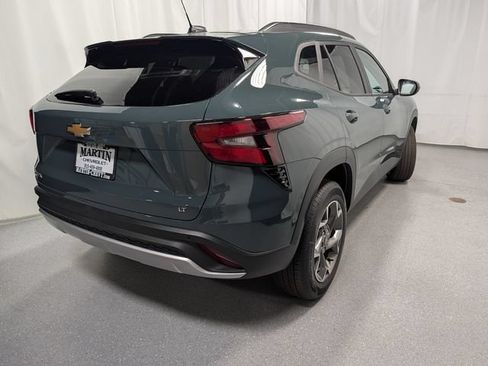New 2026 Chevrolet Trax LT w/ Driver Confidence Package FWD image 3