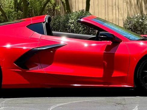 Used 2020 Chevrolet Corvette Stingray Coupe w/ Z51 Performance Package image 9