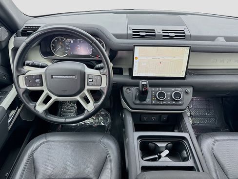 Used 2023 Land Rover Defender 130 SE AWD/4WD image 15