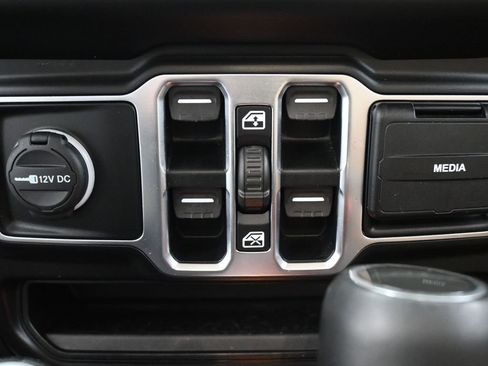 Used 2020 Jeep Gladiator Overland image 29