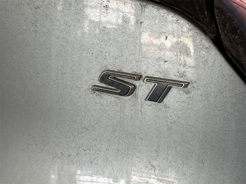 Used 2024 Buick Encore GX Sport Touring image 8