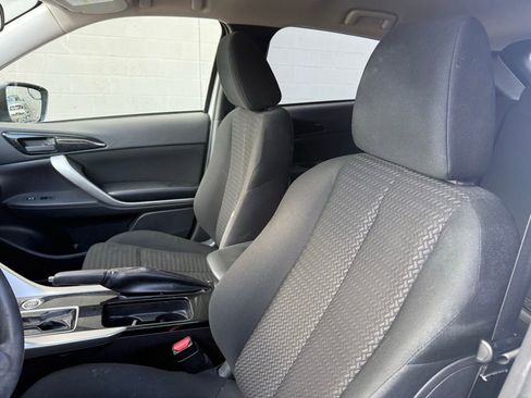 Used 2022 Mitsubishi Eclipse Cross ES image 19