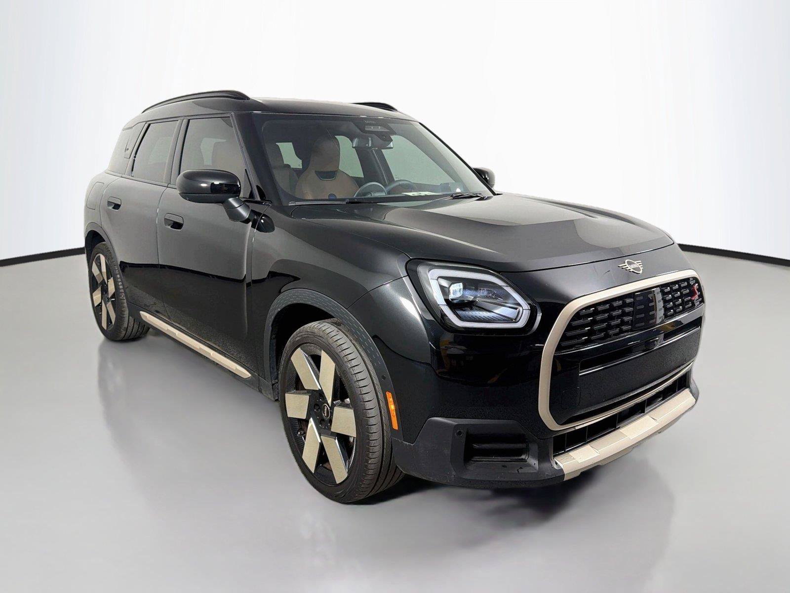 Used 2025 MINI Cooper Countryman S w/ Comfort Package Max AWD/4WD image 3