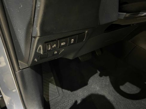 Certified 2024 Toyota Corolla Cross AWD Hybrid image 16