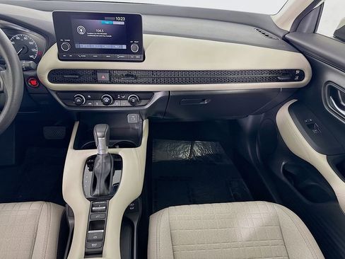 Used 2025 Honda HR-V LX image 28