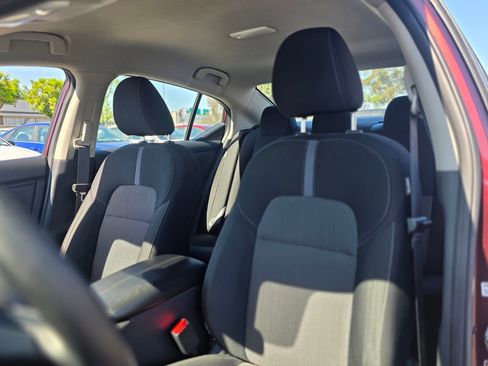 Used 2025 Nissan Sentra SV FWD image 13