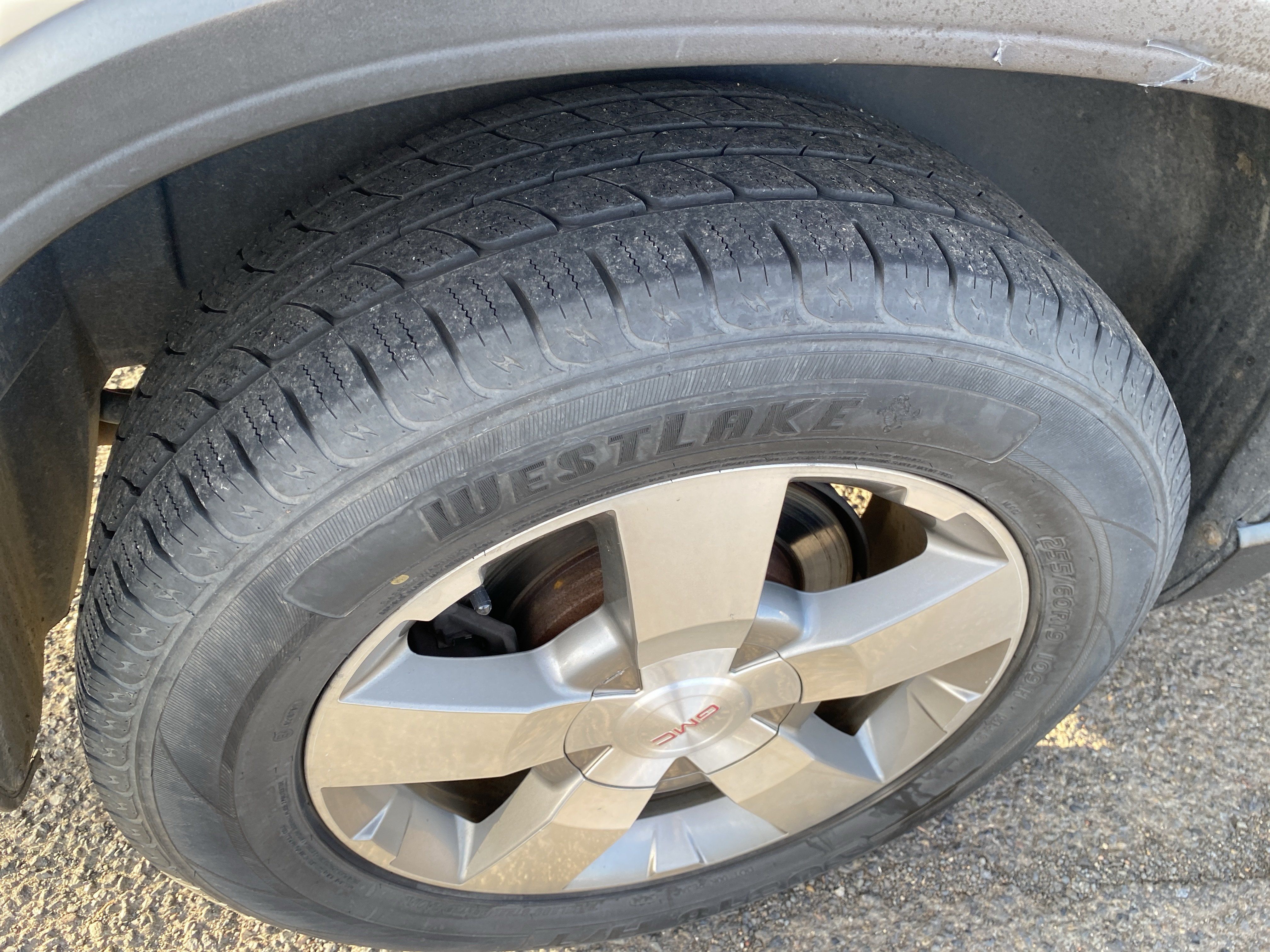 Used 2012 GMC Acadia SLT AWD/4WD image 10