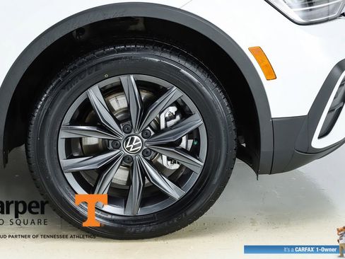 Used 2023 Volkswagen Tiguan SE image 52