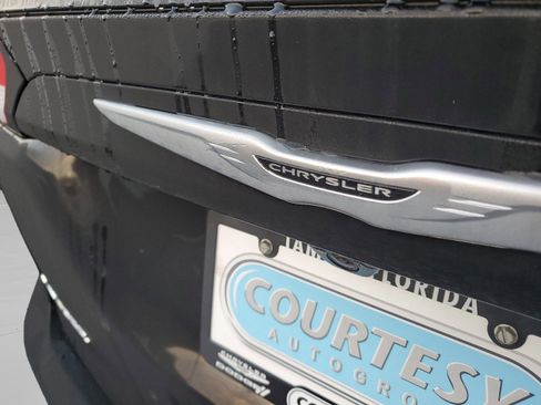 New 2026 Chrysler Voyager LX image 6