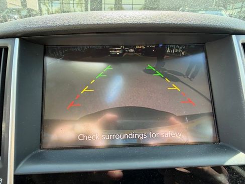 Used 2016 INFINITI Q50 3.0t Premium w/ 3.0T Premium Plus Package RWD image 12