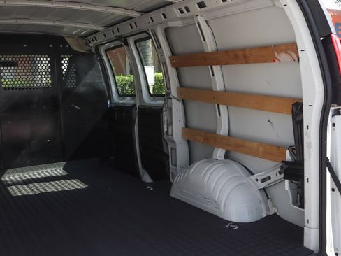 Used 2025 Chevrolet Express 2500 w/ Driver Convenience Package RWD image 9
