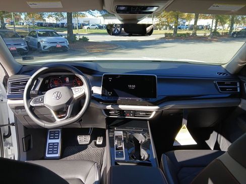 New 2026 Volkswagen Atlas Peak Edition AWD/4WD image 12