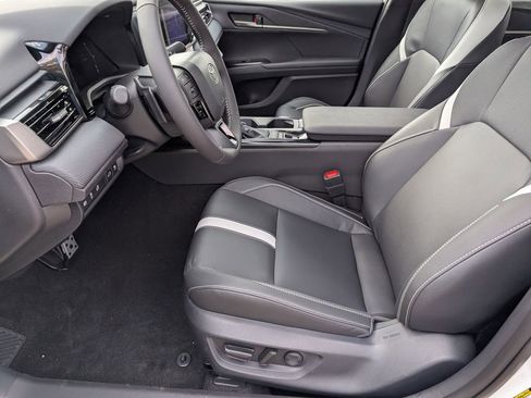 New 2026 Toyota Camry SE w/ Convenience Package FWD image 7