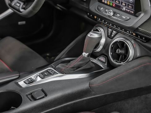 Used 2020 Chevrolet Camaro ZL1 image 20