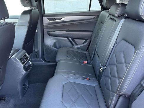 New 2026 Volkswagen Atlas Cross Sport SE image 13