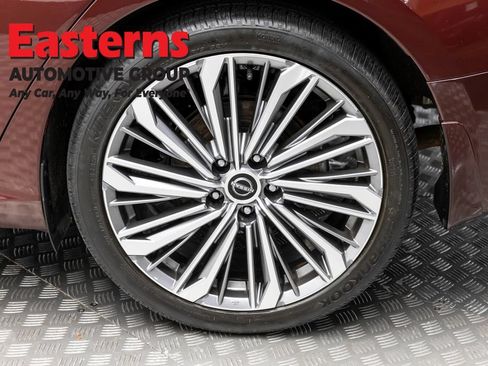 Used 2023 Nissan Altima 2.5 SL FWD image 8