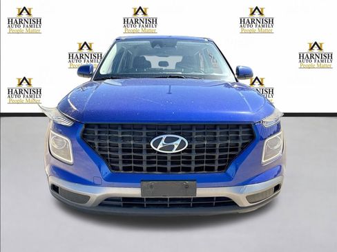 Used 2021 Hyundai Venue SE FWD image 11