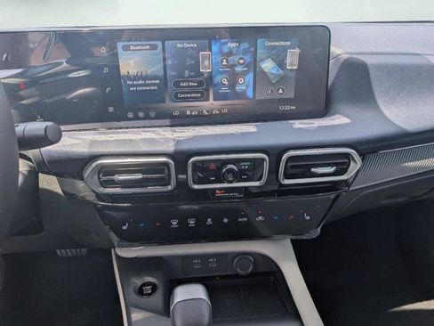 New 2026 Nissan Sentra SL w/ Floor Mat Package FWD image 9