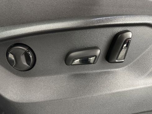 New 2026 Volkswagen Atlas SE image 17