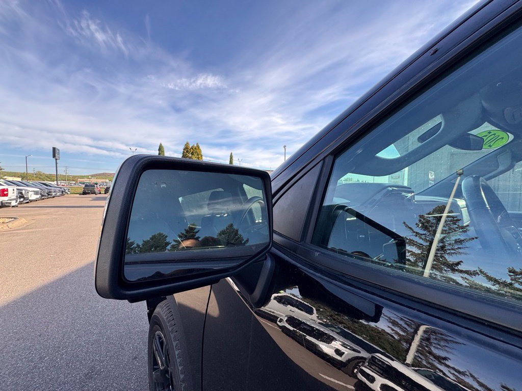 Used 2025 Chevrolet Silverado 1500 RST w/ True North Edition Plus AWD/4WD image 15