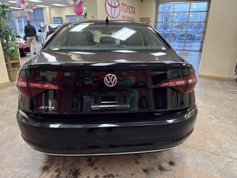 Used 2021 Volkswagen Jetta S image 13